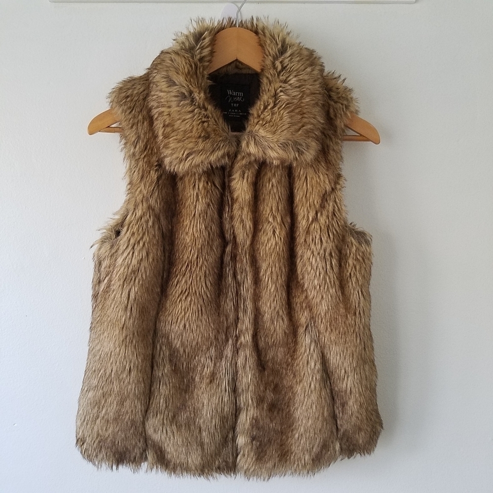 Zara Tan Faux Fur Trafaluc Warm Wear Vest Jacket Size Small